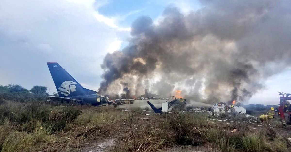 Mexico plane crash: All 103 people on board survive