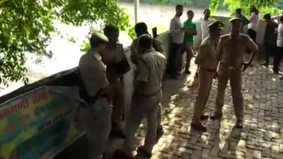 UP : Two sadhus murdered in Auraiya district, tension